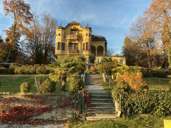 Villa Miralago